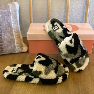 NIB Gianni Bini Slipper